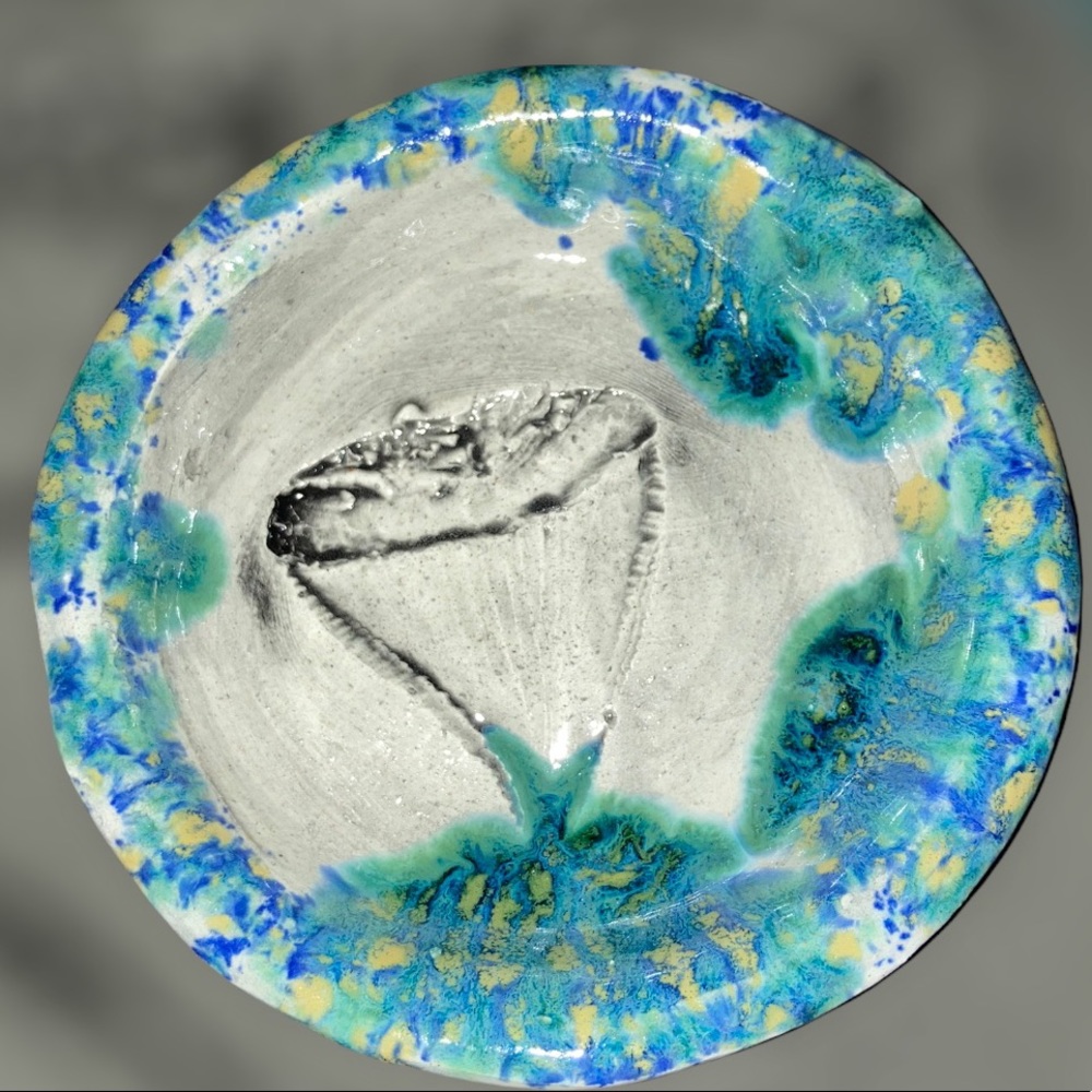 Shark tooth trinket plate